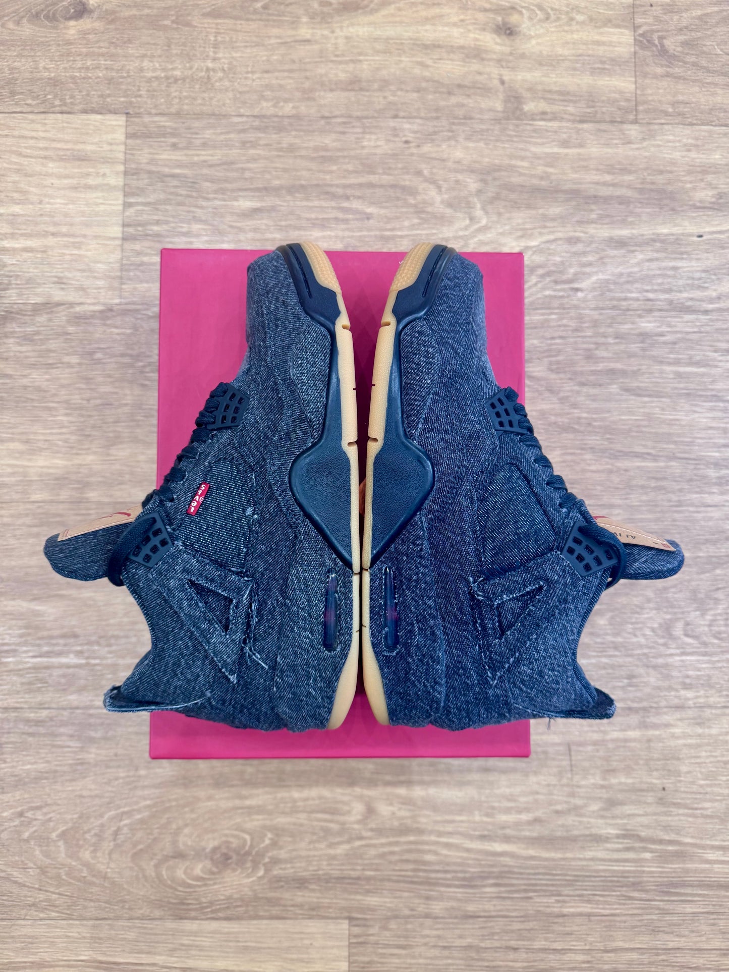 Air Jordan 4 Levi’s Black