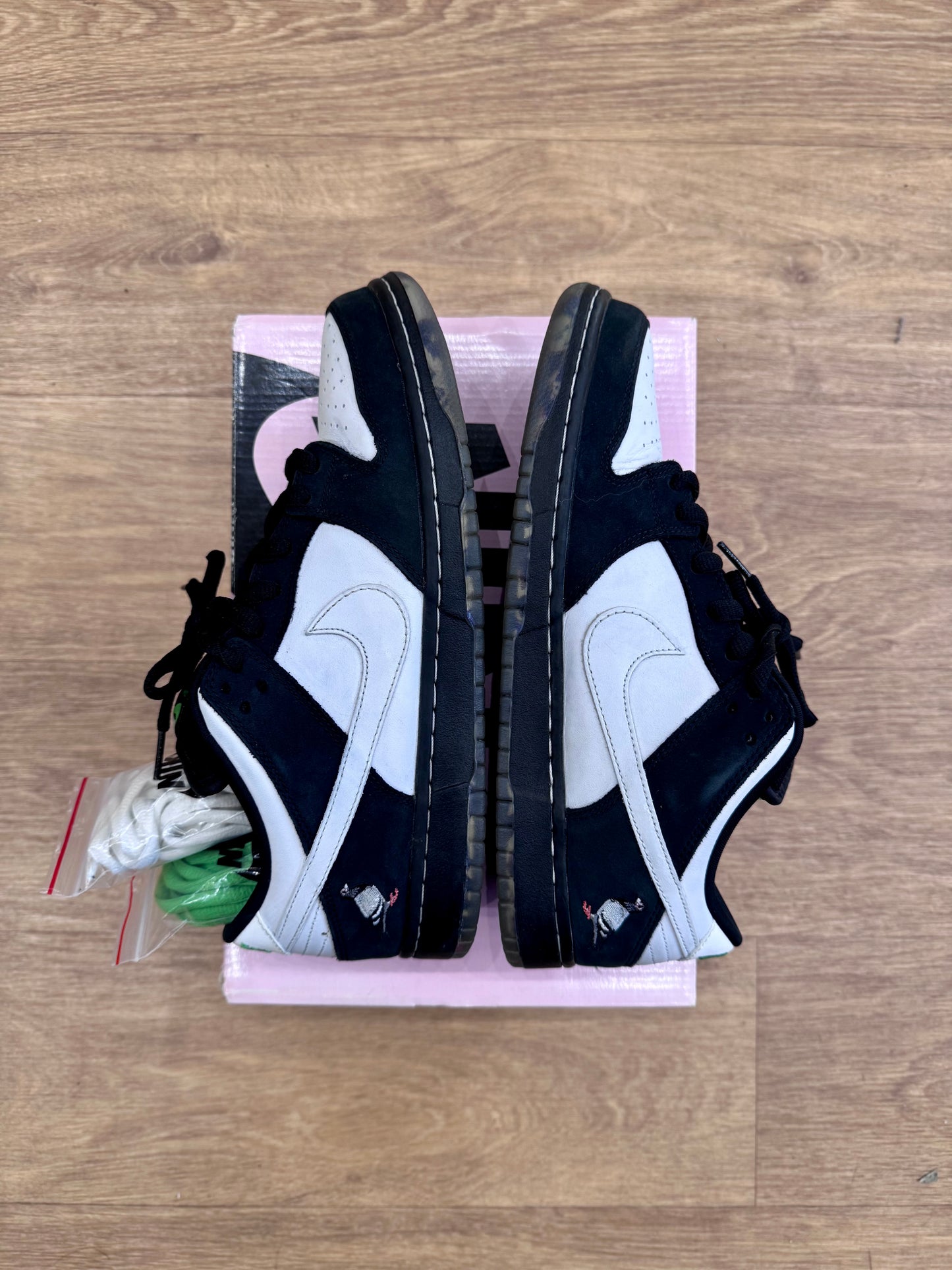 Nike Dunk Low Pro SB Panda Pigeon