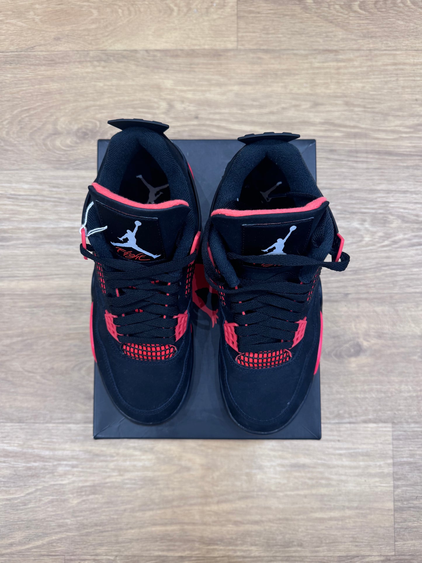 Air Jordan 4 red thunder