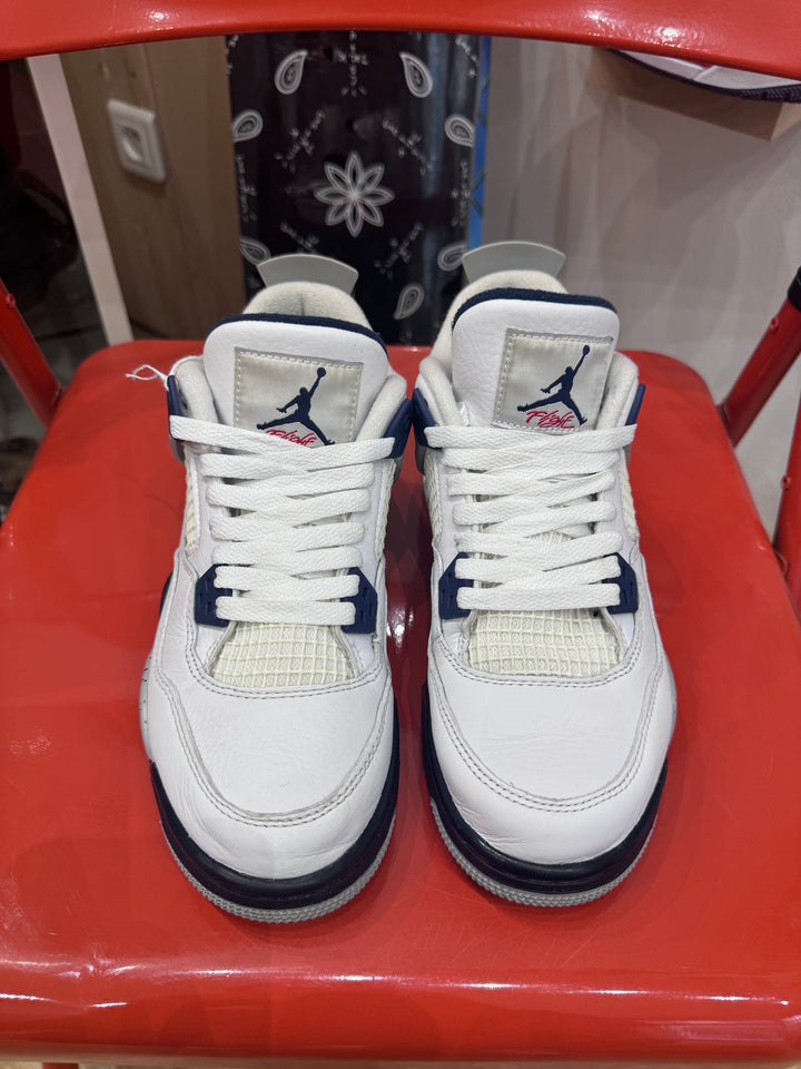 Jordan 4 navy (no box)