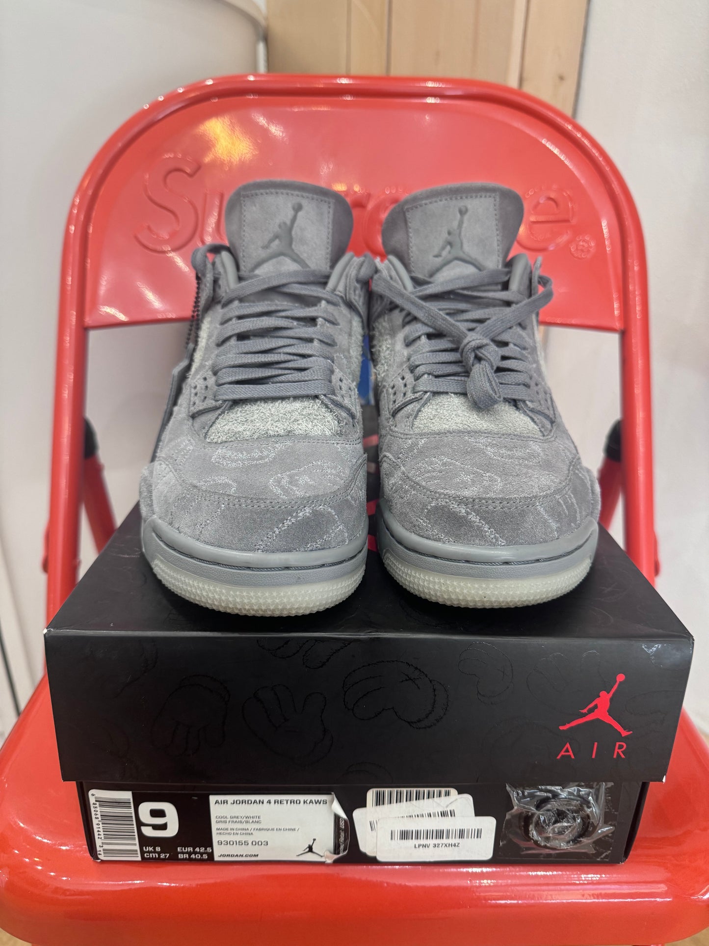 Air Jordan 4 kaws