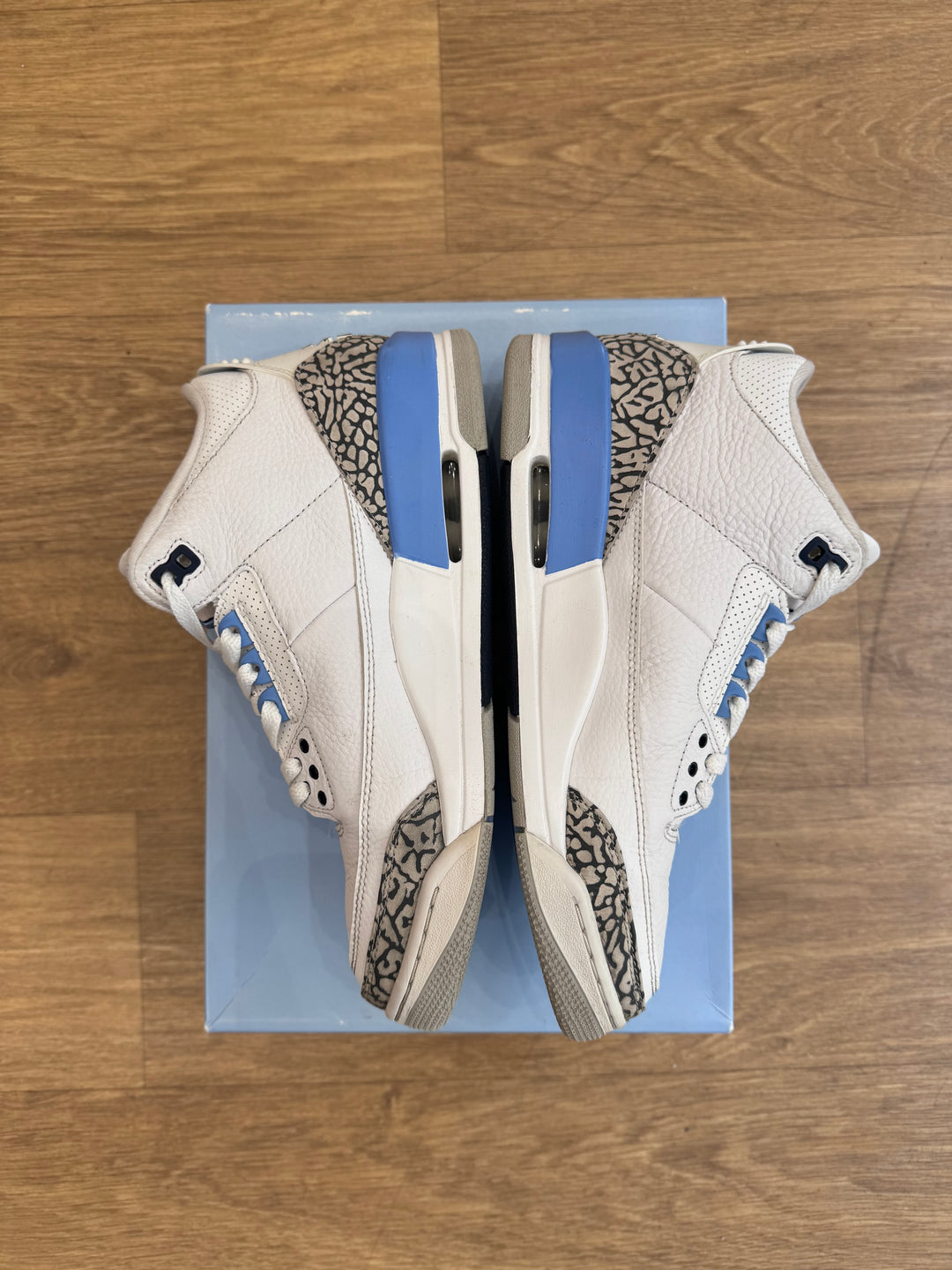 Jordan 3 UNC