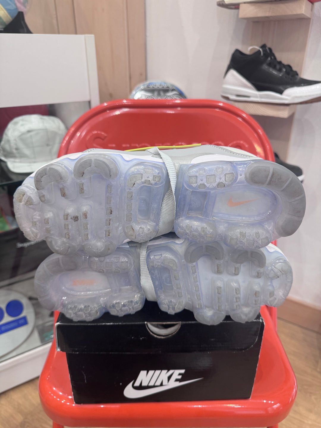 Vapormax plus Nike on air