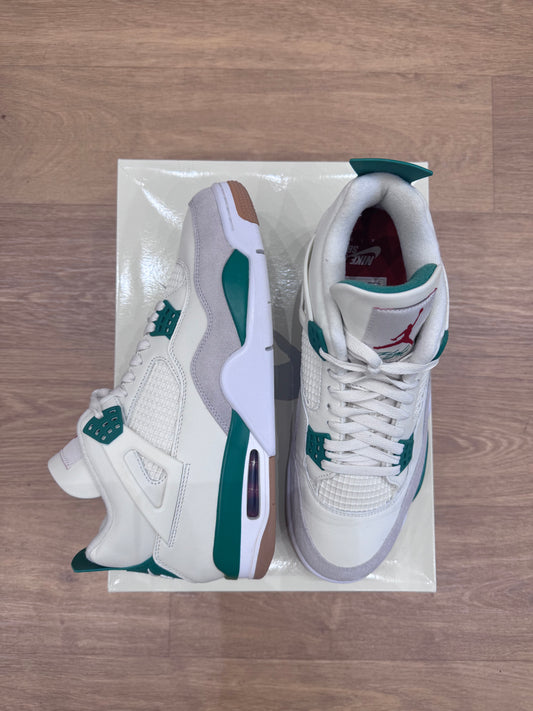 Jordan 4 SB Pine Green