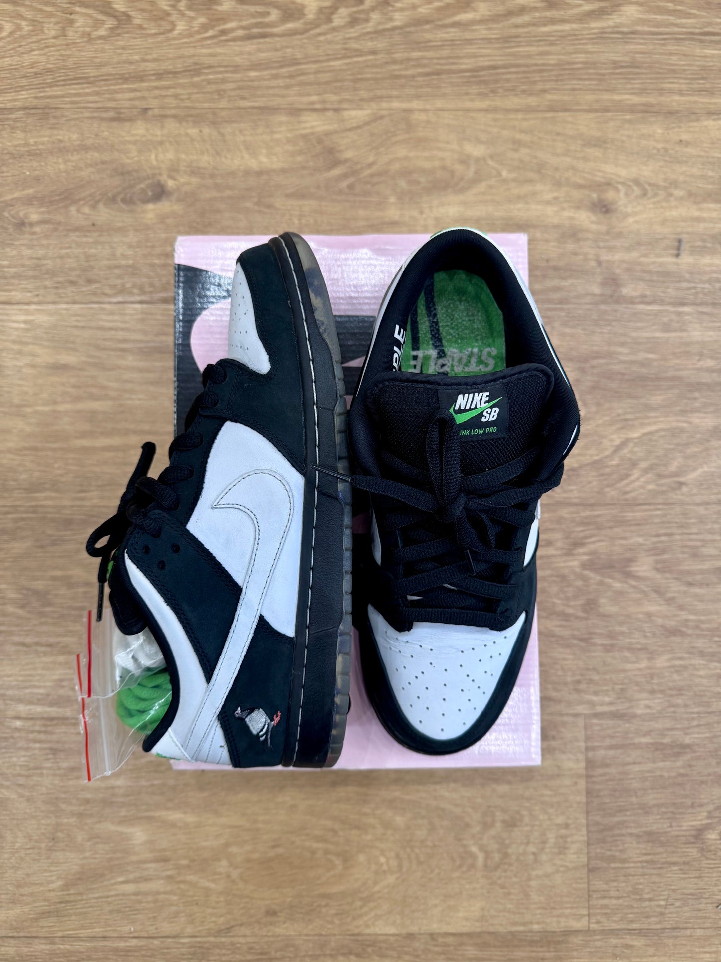 Nike Dunk Low Pro SB Panda Pigeon