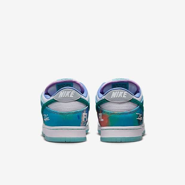 Nike SB Dunk Low Futura Laboratories Bleached Aqua - SNK TRADE