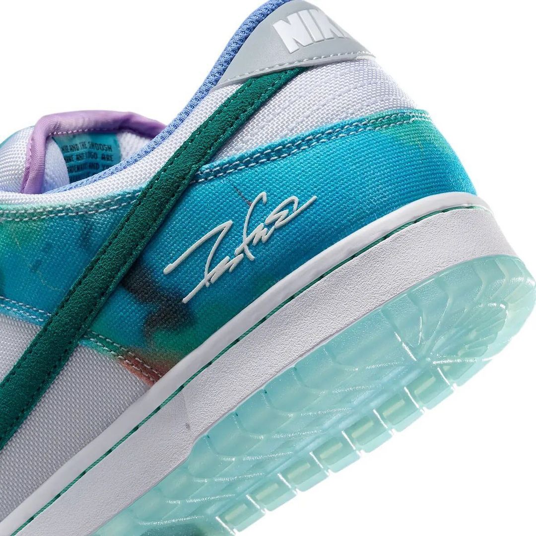 Nike SB Dunk Low Futura Laboratories Bleached Aqua - SNK TRADE